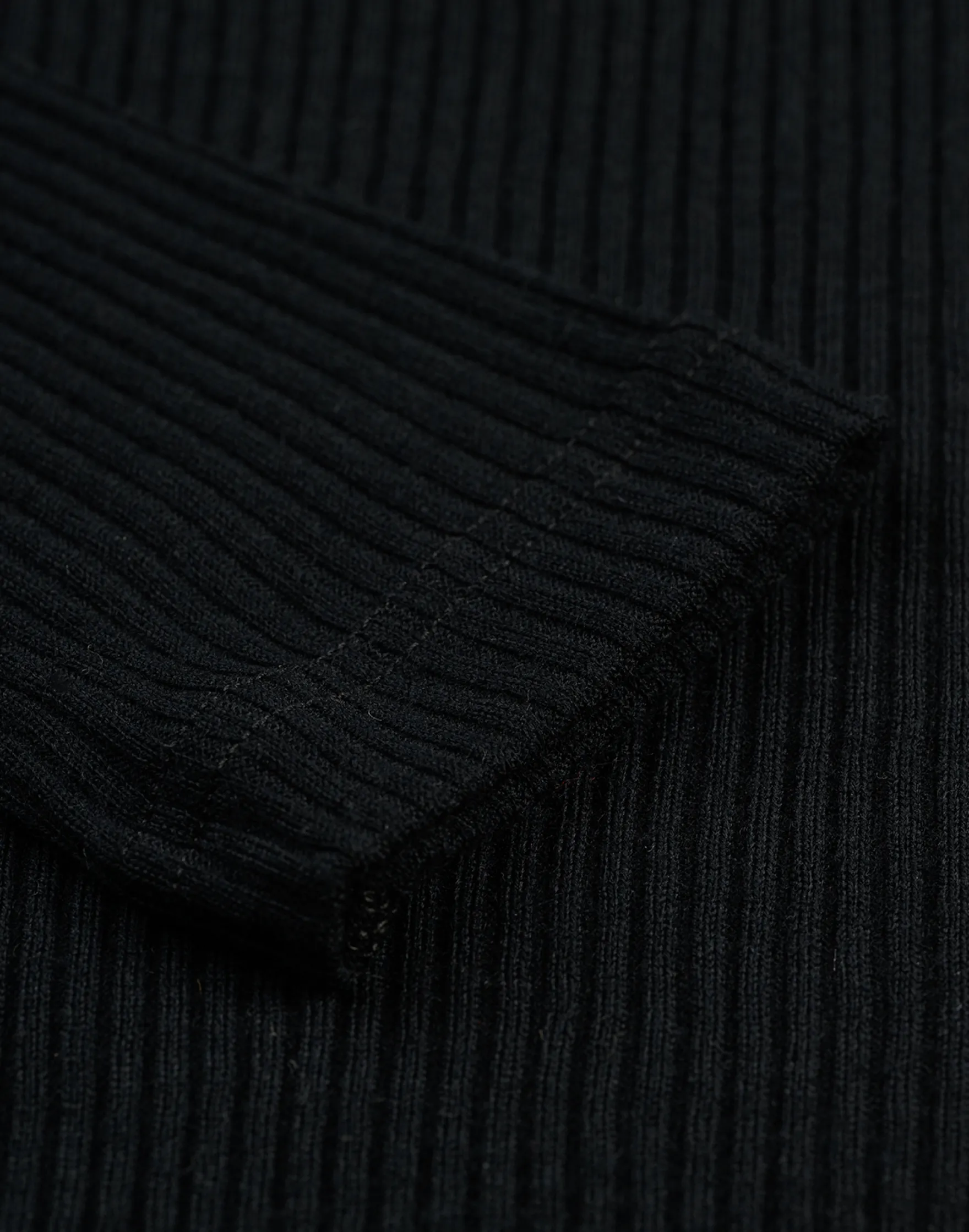 Bluse med knapper i merinould til mænd