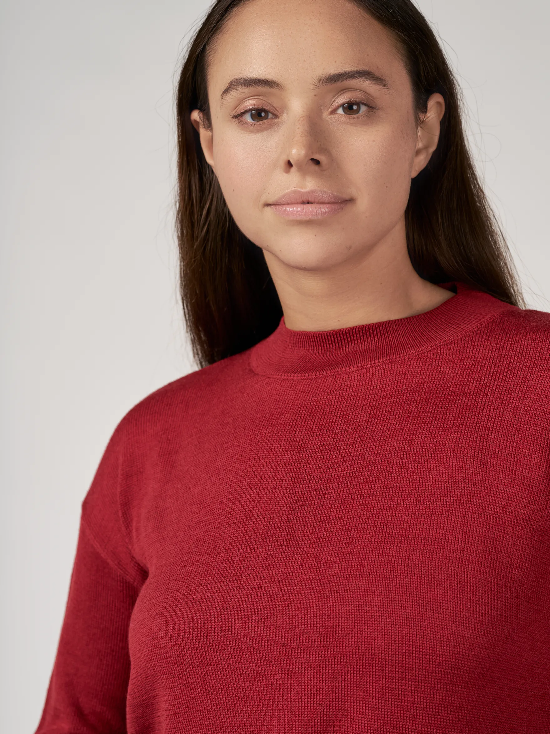 Løstsiddende crew neck i merinould til kvinder