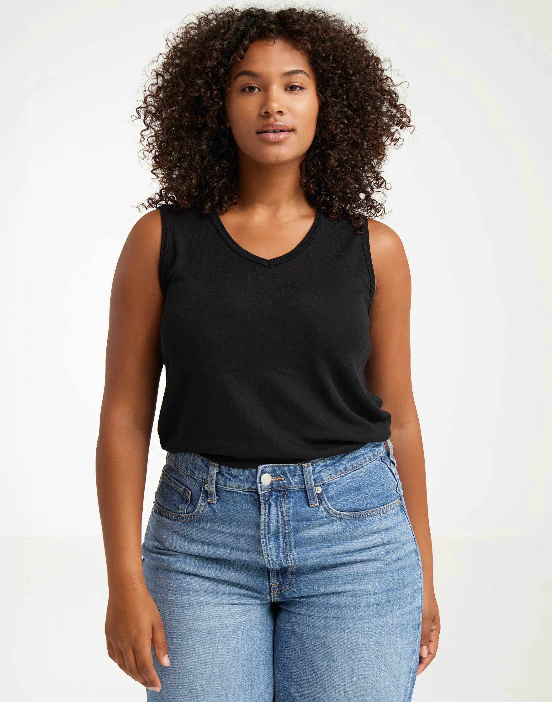 Tank top med V-hals i merinould/silke til kvinder