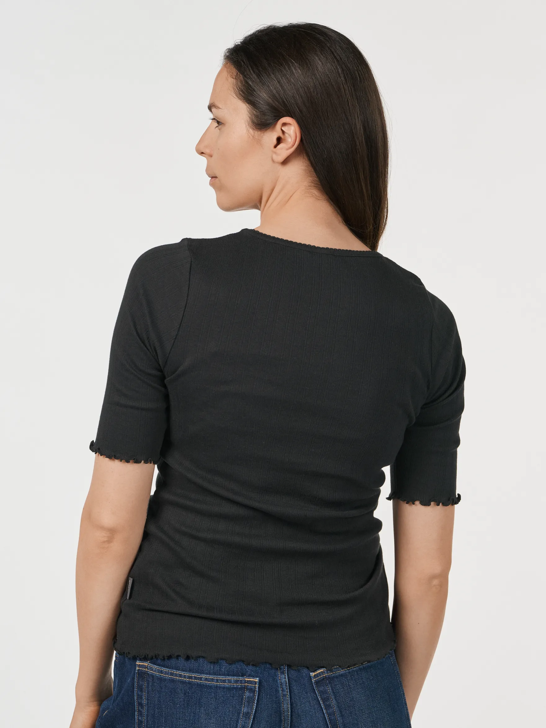 T-shirt med hulmønster i bomuld til kvinder